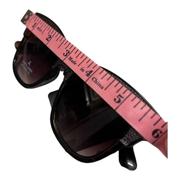 Judith Leiber Uva Sunglasses Brown Tortoise Square‎ Classic Cat Eye Textured
